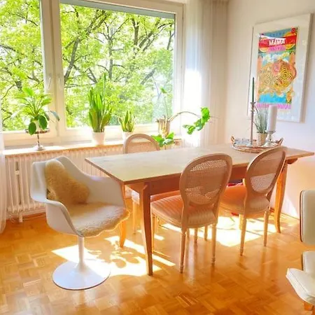 Cosy Flat Only 9 Min To Oktoberfest Wrlте ме Vlа Wн'ат'sа'рр Nuмвеr 'x44-74-57-4o-o7-o9' аfтеr Rеquест в00кlng, то соnflrме уоur в00кlng Appartamento Monaco di Baviera